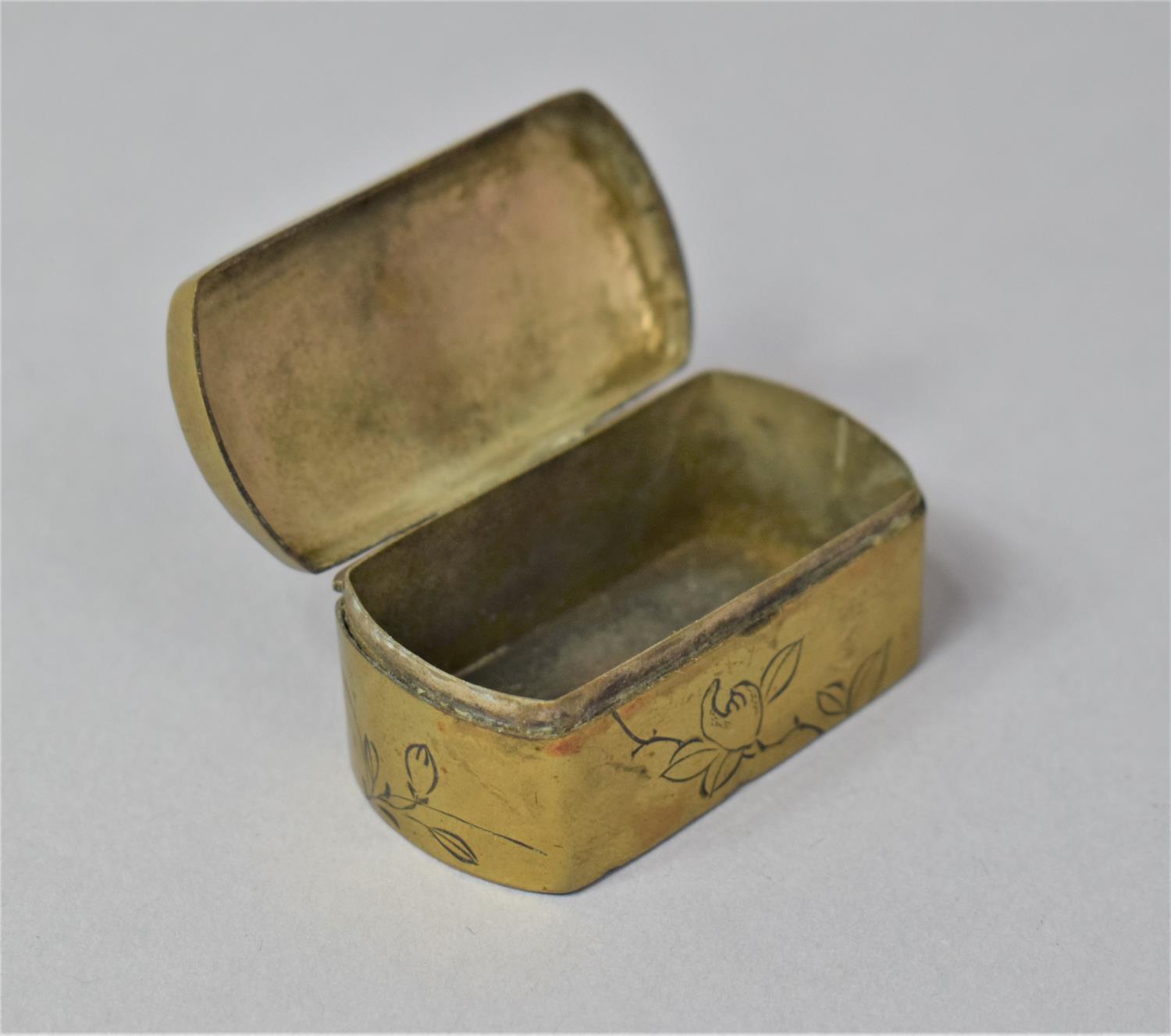 A Small Japanese Brass Box with Engraved Decoration, 4cm x 2.2cm x 2cm - Image 4 of 6