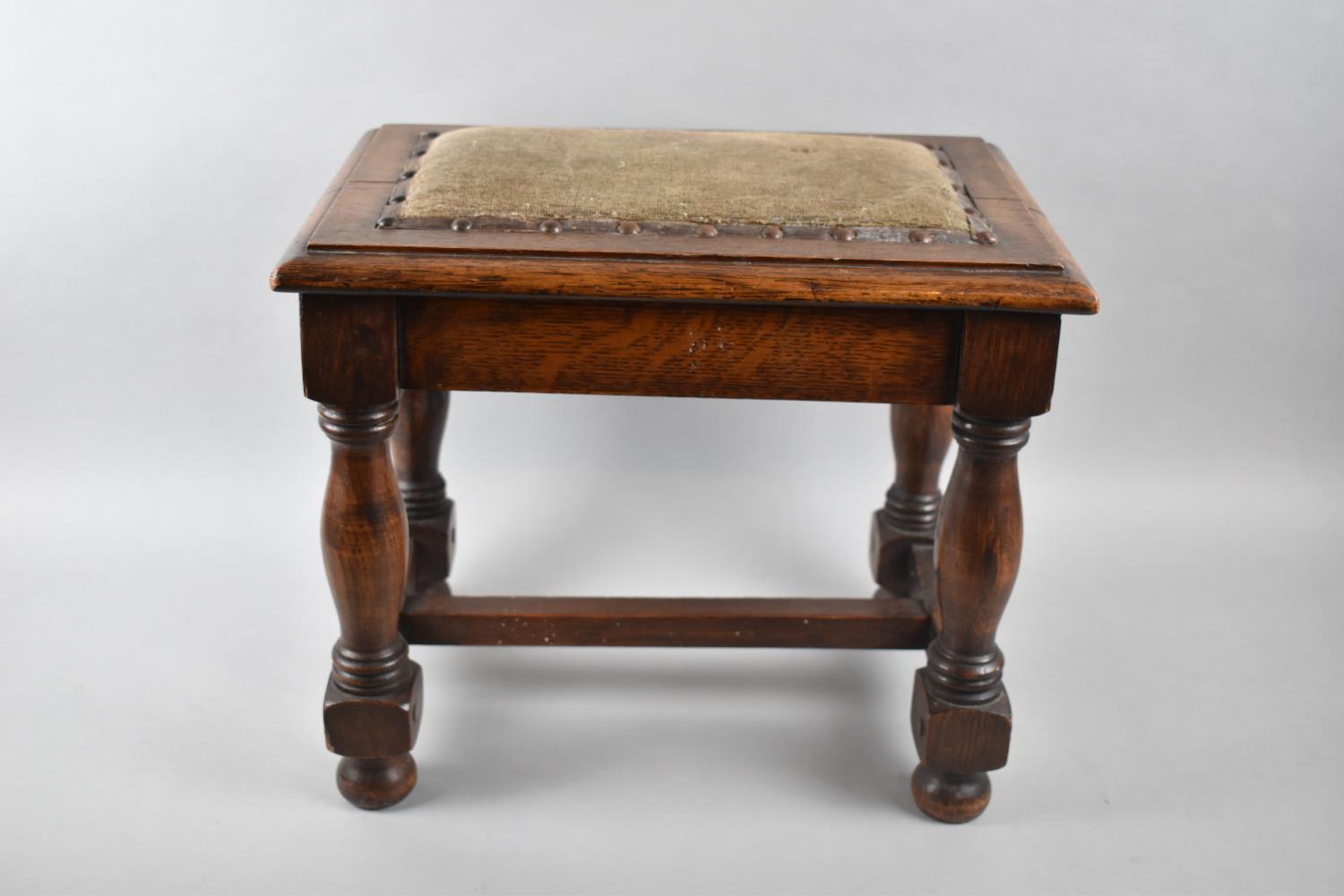 An Edwardian Rectangular Oak Stool, with Upholstered Pad to Top, 40cm Long - Bild 2 aus 2