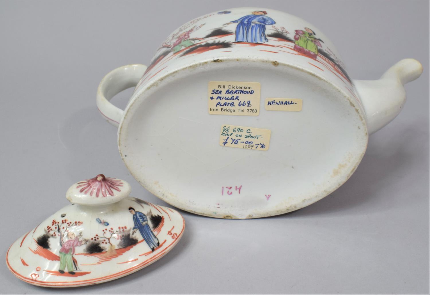 An 18th Century Newhall Teapot of Oval form Decorated with 'Boy and Butterfly' Pattern, Bill - Image 3 of 3