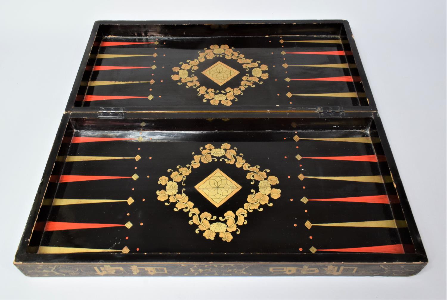 An Early 20th Century Lacquered Wooden Games Box with Chinoiserie Decoration, the Outer Surface with - Image 3 of 4