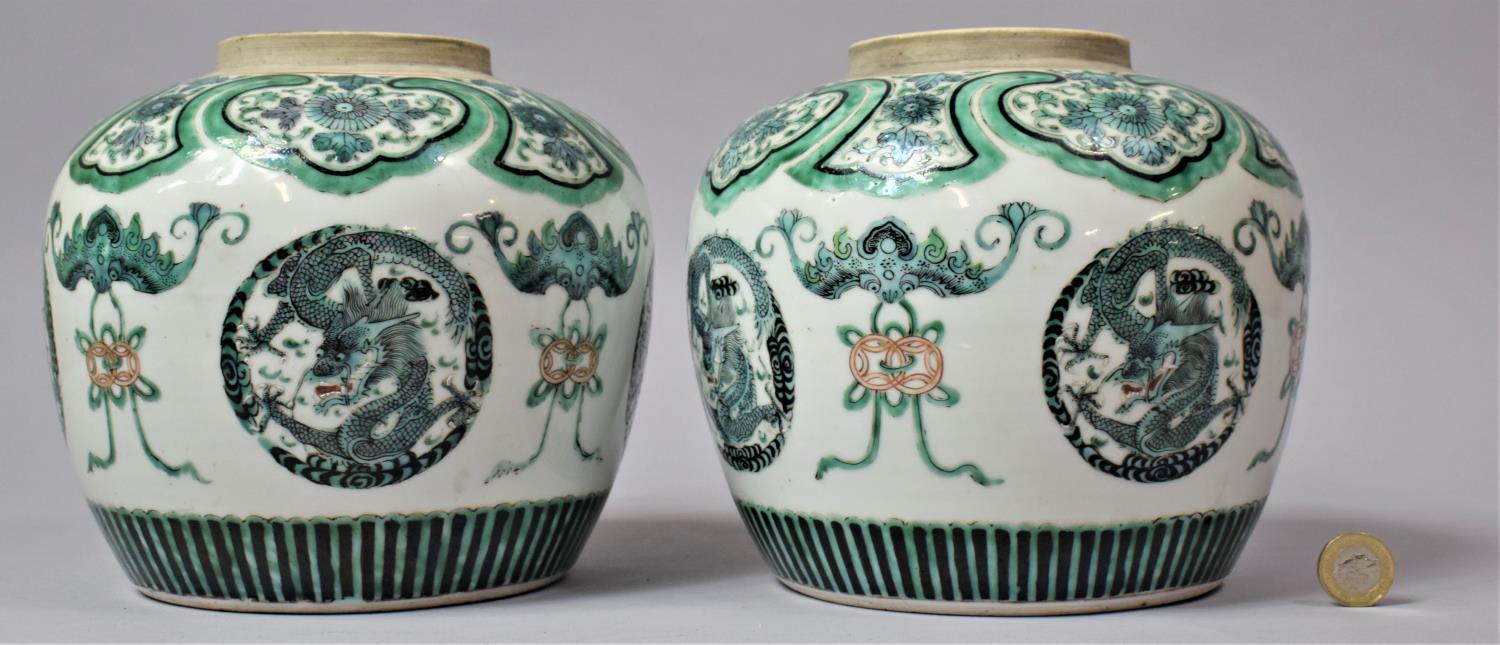 A Pair of 18th Century Chinese Famille Verte Ginger Jars Decorated with Applied Enamels Depicting - Image 6 of 10