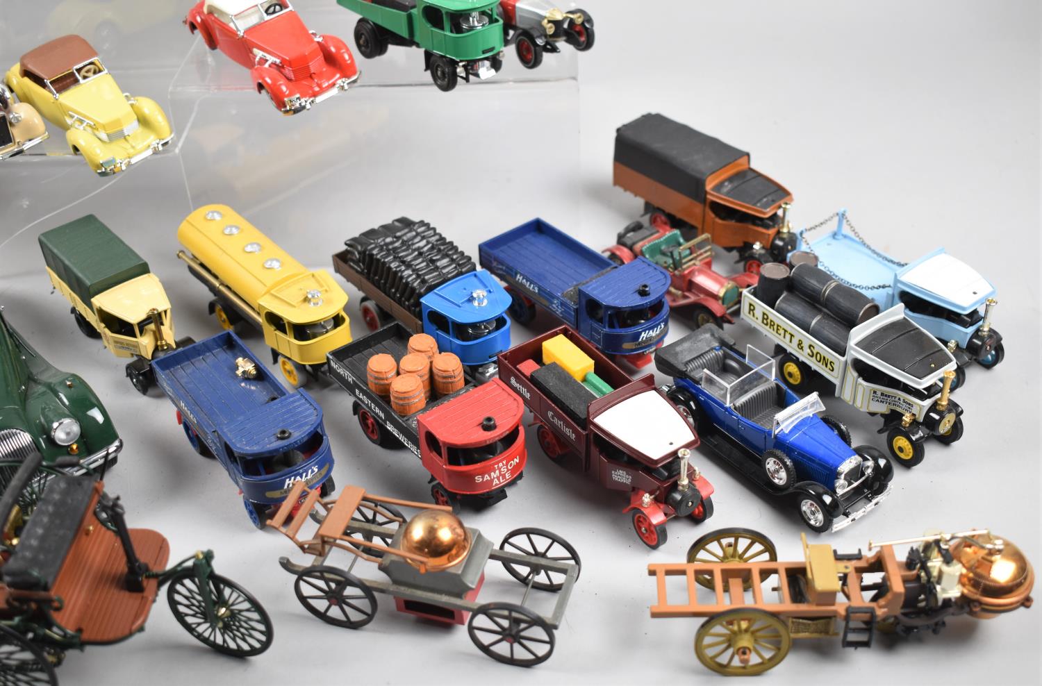 A Collection of Loose and Playworn Diecast Toys To Include Cars, Wagons, Coaches etc - Image 3 of 4