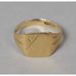 A 9ct Gold Signet Ring, Birmingham 1995, 2.7g