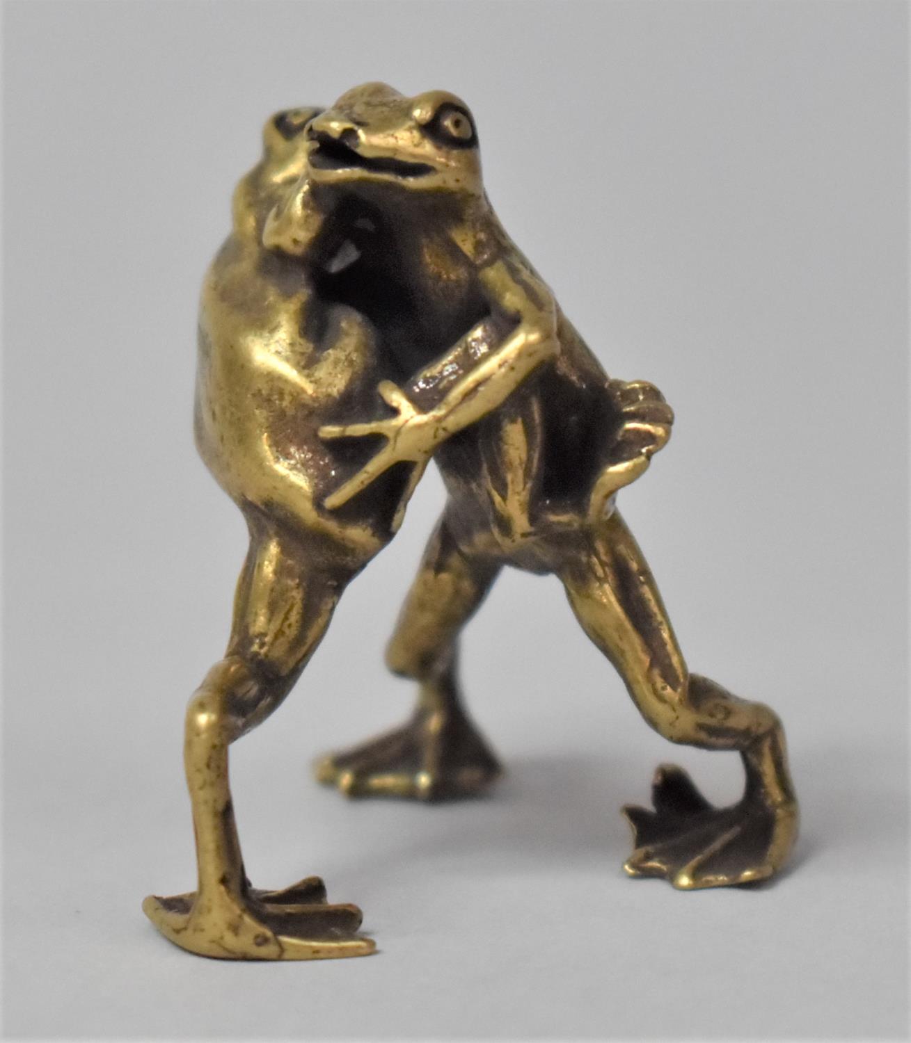 A Small Bronze Study of Two Frogs Fighting, 4cm high - Image 2 of 5