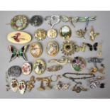 A Collection of Costume Jewellery, Mainly Brooches