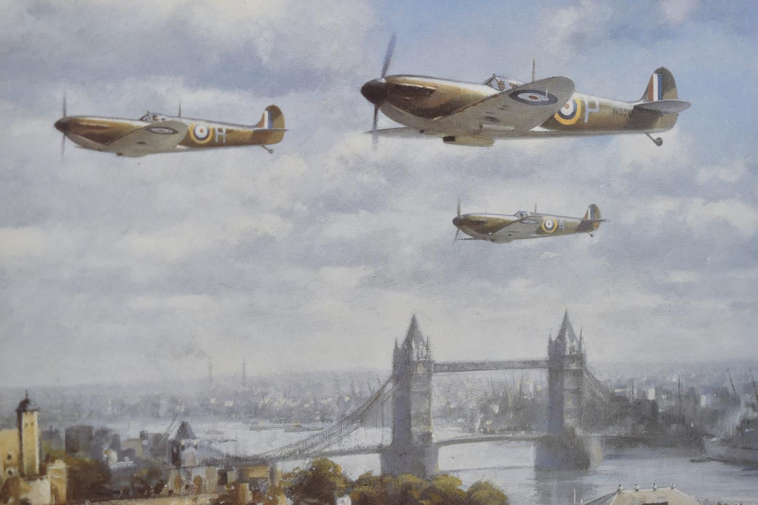 A Framed WWII Print, Spitfires Over London by John Young, 50x37cm - Bild 2 aus 2