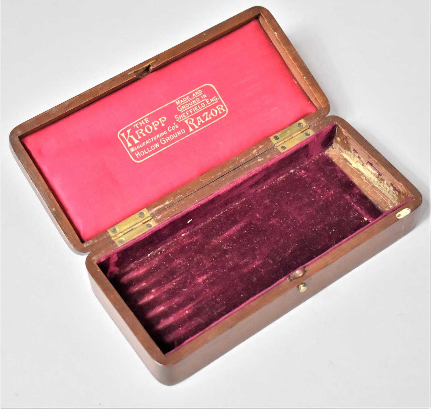 A Kropp Razor Box Containing Horn Whistle, Horn Handled Manicure Tools Etc - Image 3 of 3