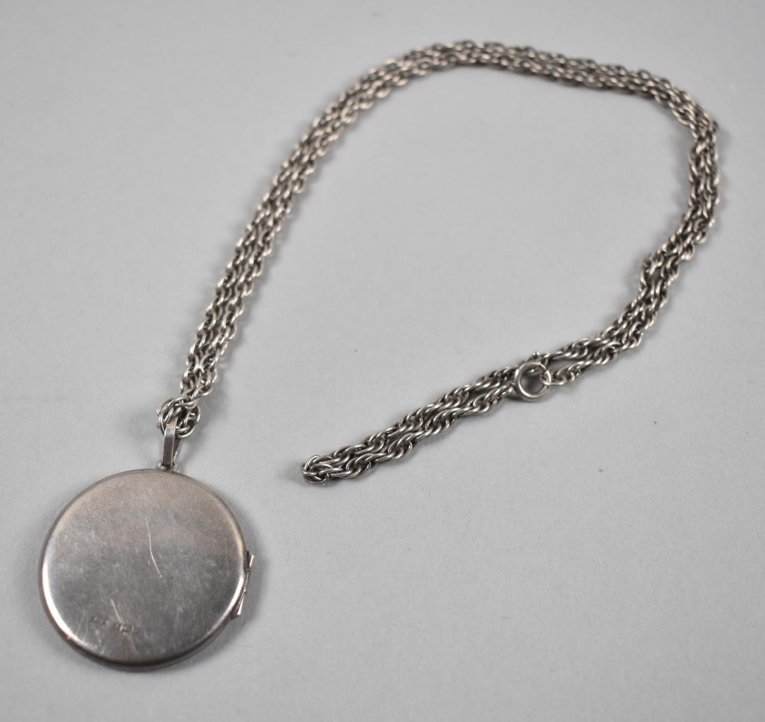 A Circular Silver Photo Locket on Chain - Image 2 of 3