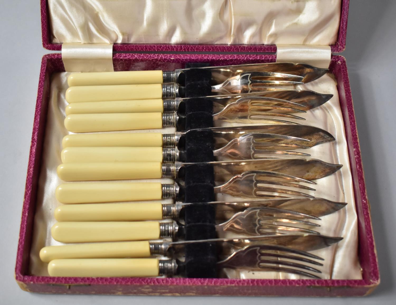 A Cased Set of Six Bone Handled Fish Knives and Forks with Silver Collars - Image 2 of 2