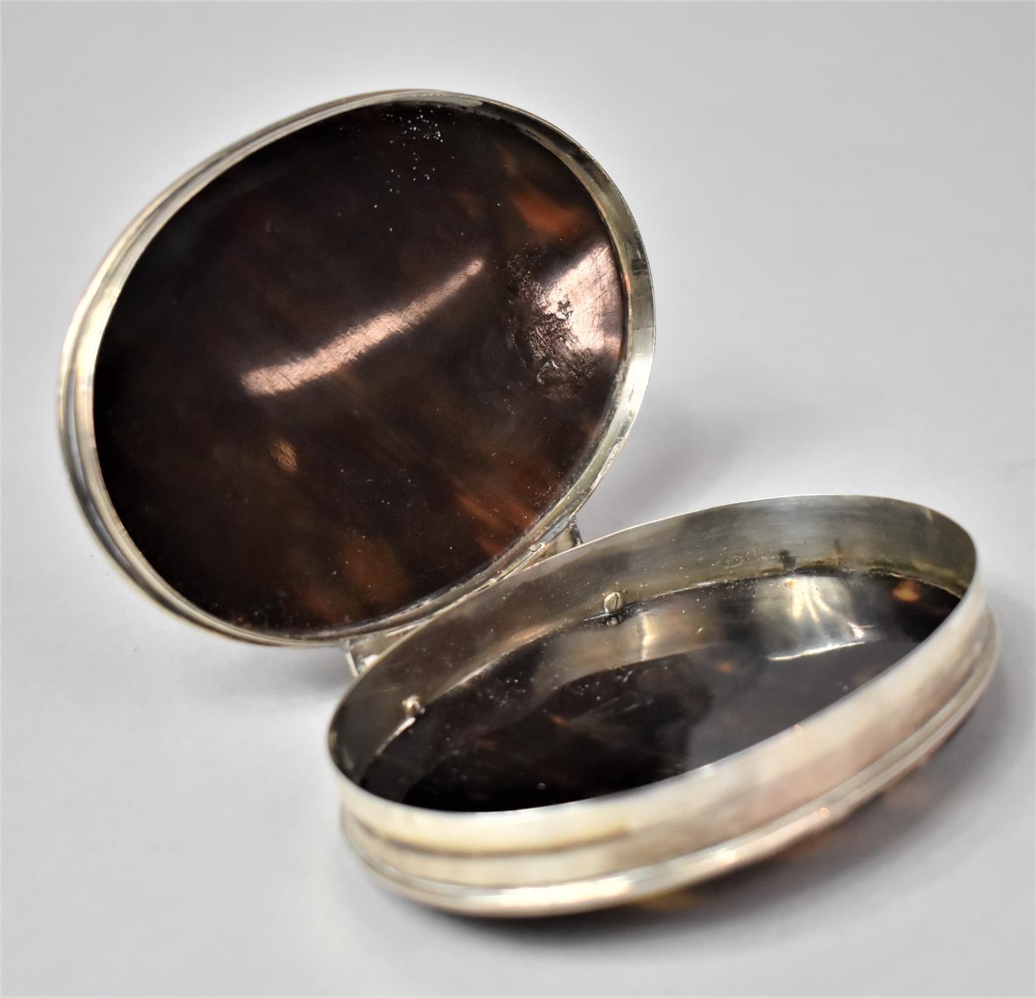 An 18th Century Tortoiseshell and Un-Marked Silver Oval Snuff - Image 3 of 3