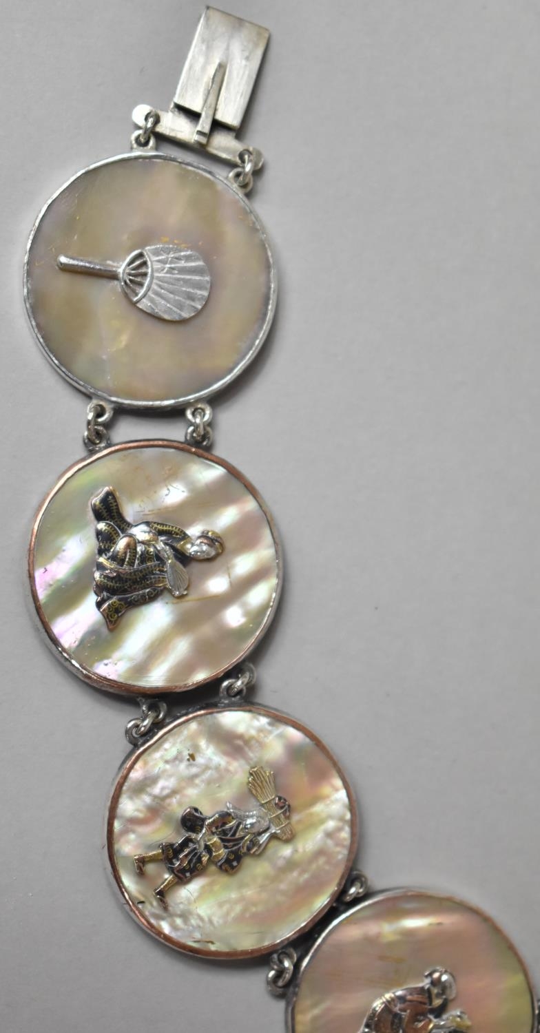 A Chinese Silver on Copper and Mother of Pearl Sectional Necklace. The Eleven Circular Mounted - Image 3 of 7