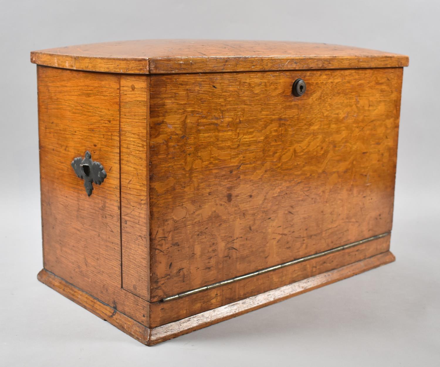 A Late Victorian/Edwardian Oak Writing Box with Hinged Lid to Fitted Interior with Five Division - Image 5 of 5