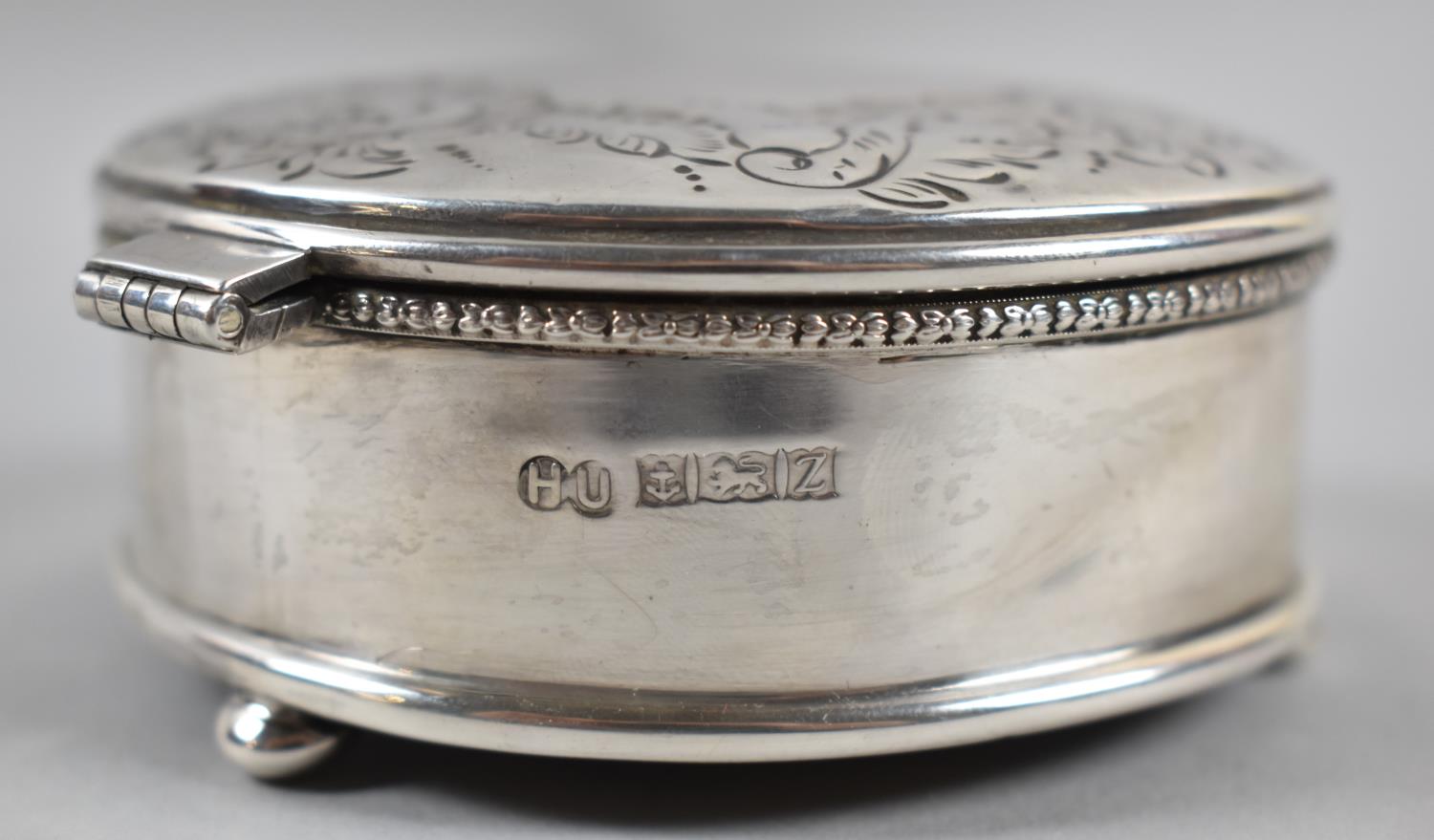 A Silver Circular Dressing Table Jewellery Box on Three Bun Feet, Repousse Work Decoration to Hinged - Image 4 of 4