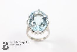 Stunning 16.8 ct White Gold Aquamarine Dress Ring