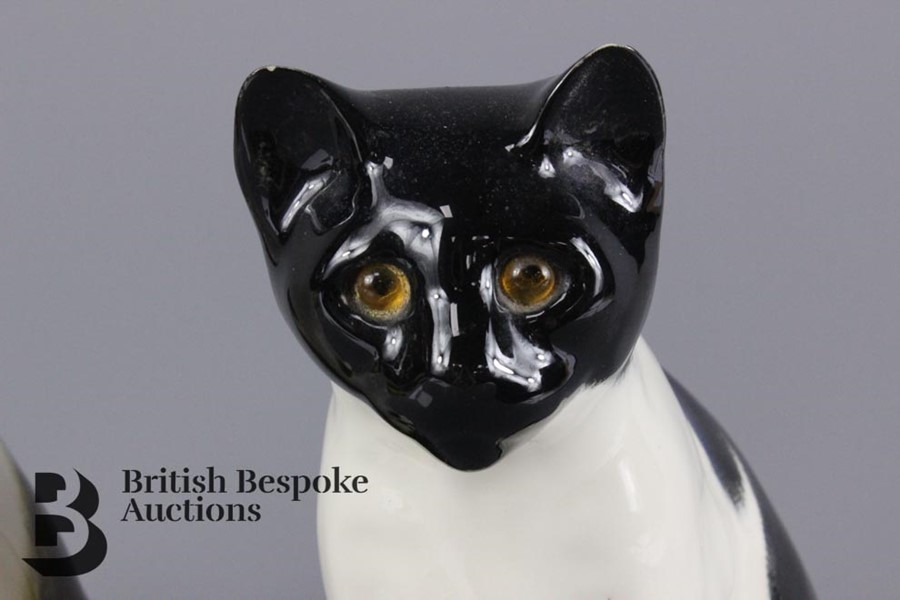 Two Mike Minton Ceramic Cats - Image 4 of 8