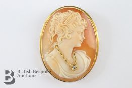 Italian 18ct Gold Diamond Shell Cameo Brooch Pendant