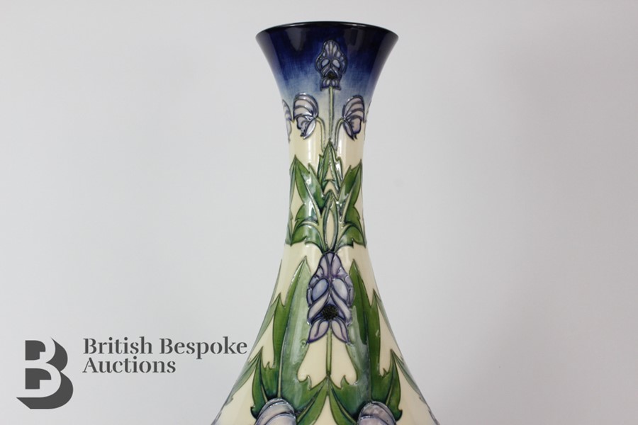 Stunning Moorcroft Prestige Vase - Angie Davenport - Image 2 of 7