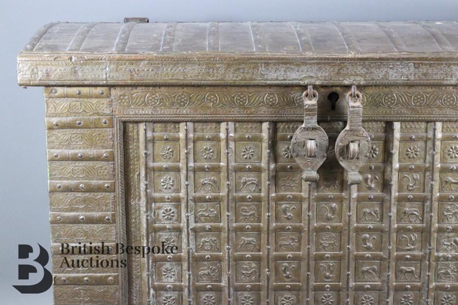 Antique Ottoman Dowry Chest - Image 2 of 8