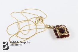 14ct Yellow Gold Garnet Pendant Necklace