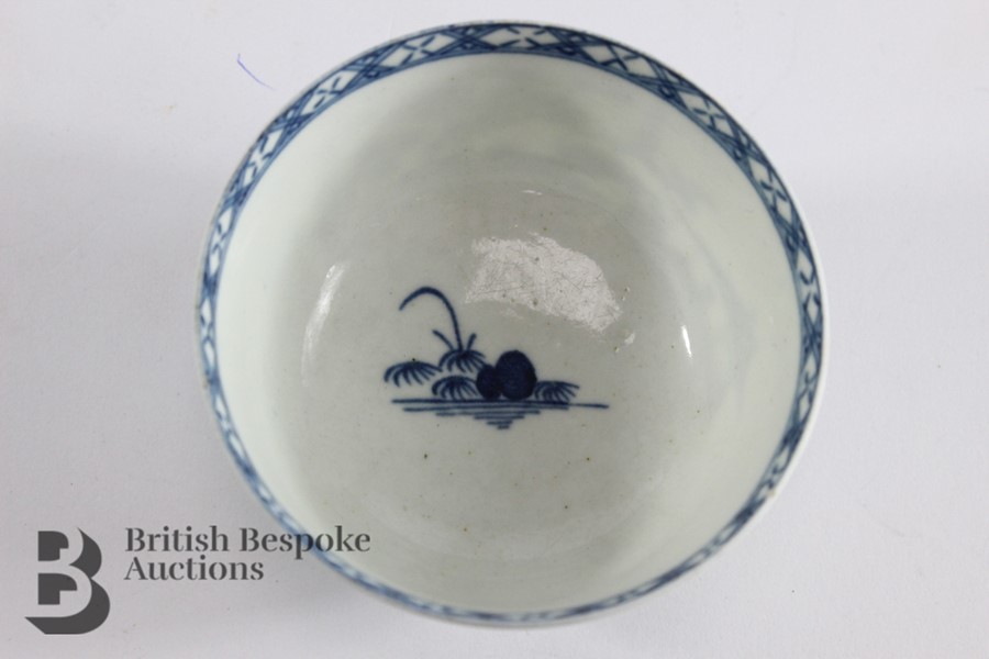 Dr Wall, or first period Worcester Blue and White Tea Bowl and Saucer - Image 13 of 15
