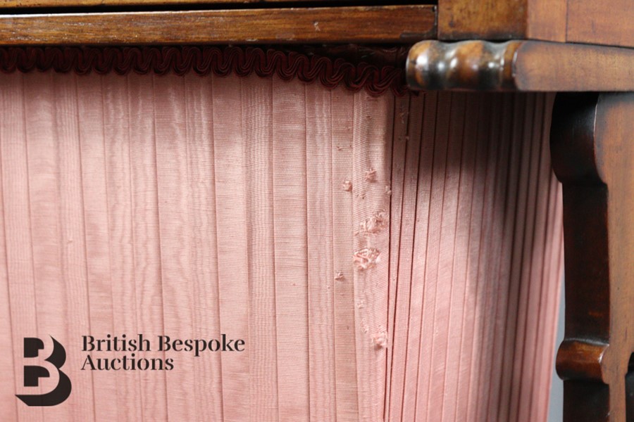 Late Victorian Mahogany Games Table - Image 5 of 5