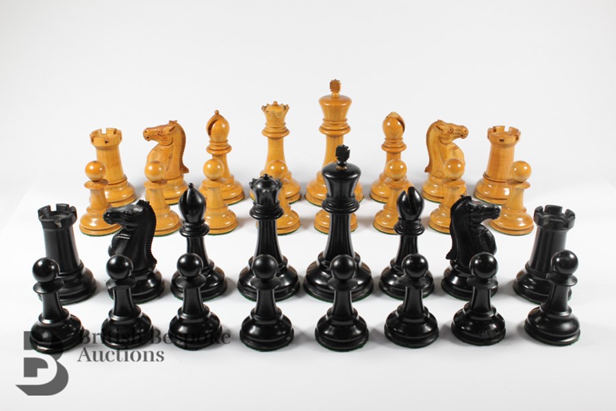 Staunton Chess Set