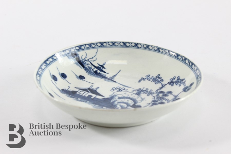 Dr Wall, or first period Worcester Blue and White Tea Bowl and Saucer - Image 7 of 15