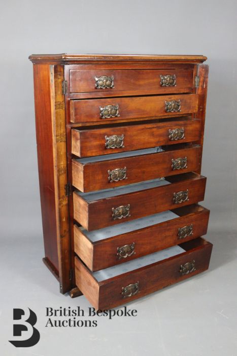 Late 19th Century Wellington Chest - Image 4 of 5