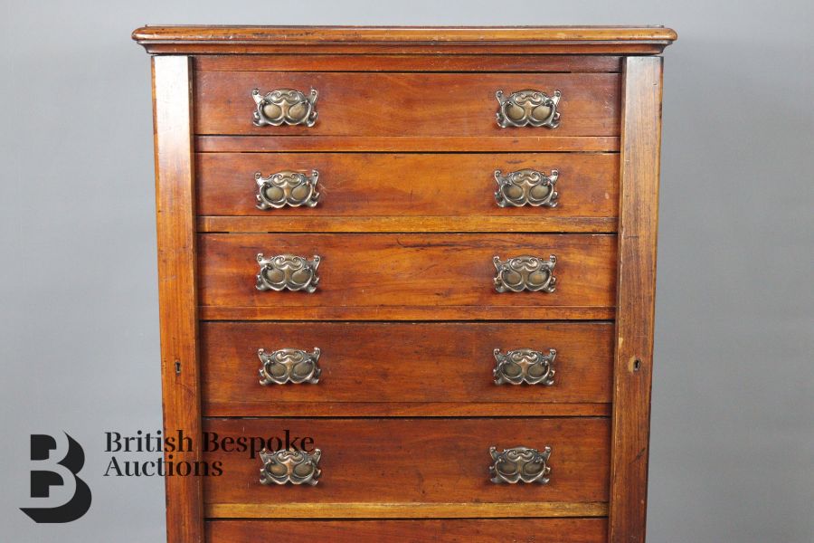 Late 19th Century Wellington Chest - Image 2 of 5