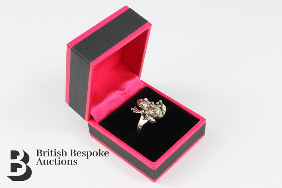 Silver Articulated Frog Ring