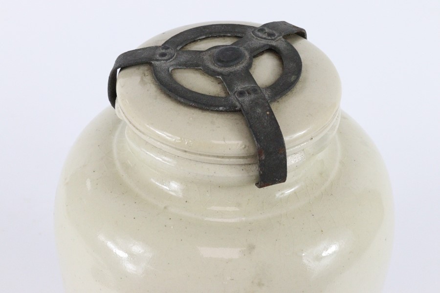 Late 19th Century Doulton Stoneware Pickle Jar - Image 4 of 4