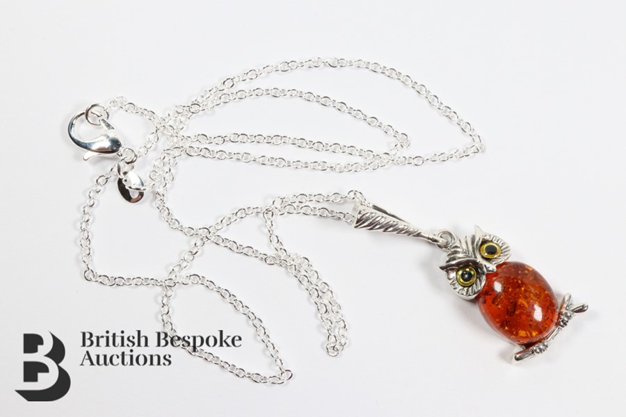 Silver and Amber Owl Pendant Necklace