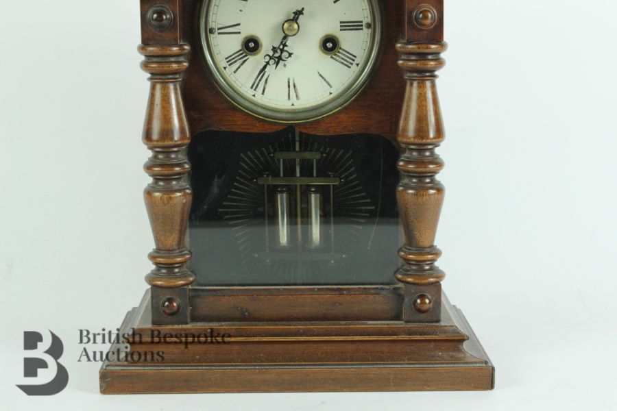 An Oak Mantel Clock - Image 3 of 7