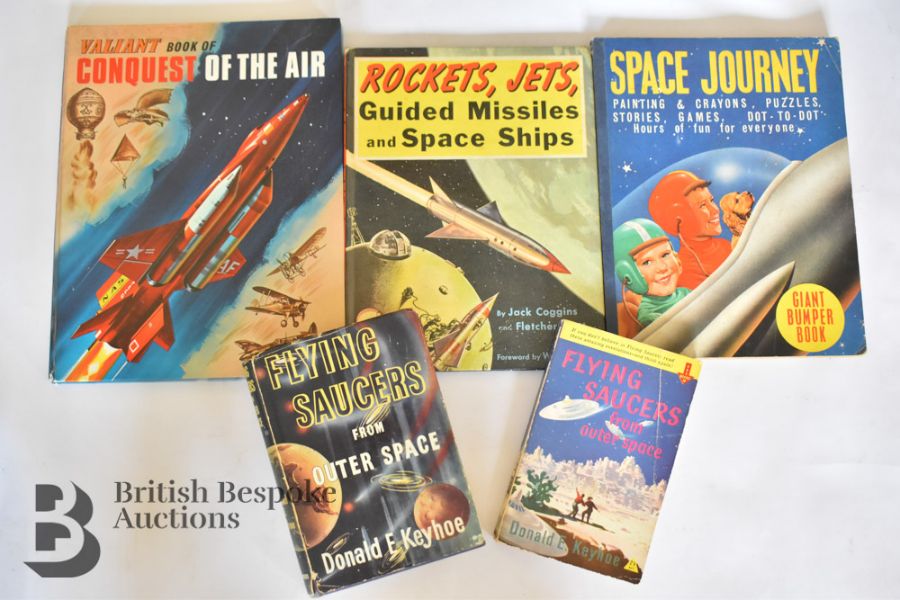 Quantity of Vintage Children's Books Relating to Science and Space Travel - Image 4 of 5