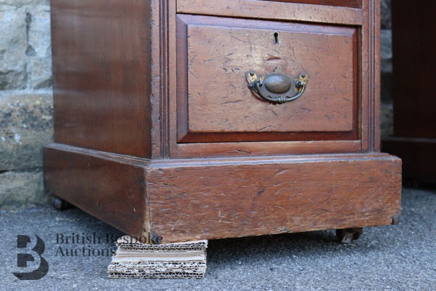 Mahogany Twin Pedestal Desk - Image 7 of 7