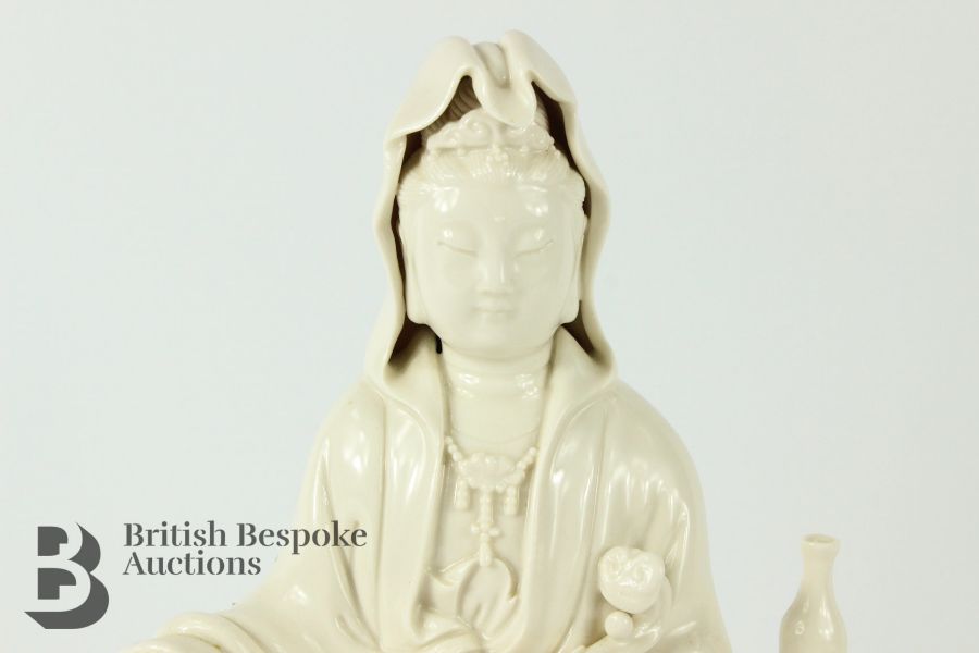 Porcelain Guanyin - Image 3 of 7