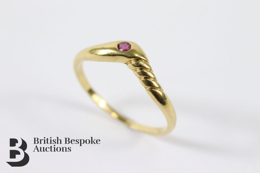 14ct Yellow Gold Ring - Image 2 of 2