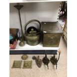 A QUANTITY OF VINTAGE BRASS WARE, INCLUDES AN ART NOUVEAU LOG BOX AND A COAL BUCKET