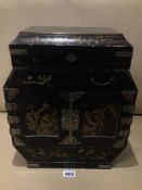 A VINTAGE CHINOISERIE JAPANESE JEWELLERY CABINET 41 X 35CM
