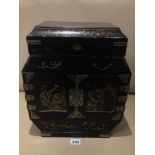 A VINTAGE CHINOISERIE JAPANESE JEWELLERY CABINET 41 X 35CM