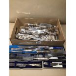A QUANTITY OF FLATWARE/CUTLERY AND BOXED CUTLERY WITH SILVER HALLMARKED HANDLES