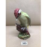 A VINTAGE CHINA BESWICK WOODPECKER 21CM HIGH