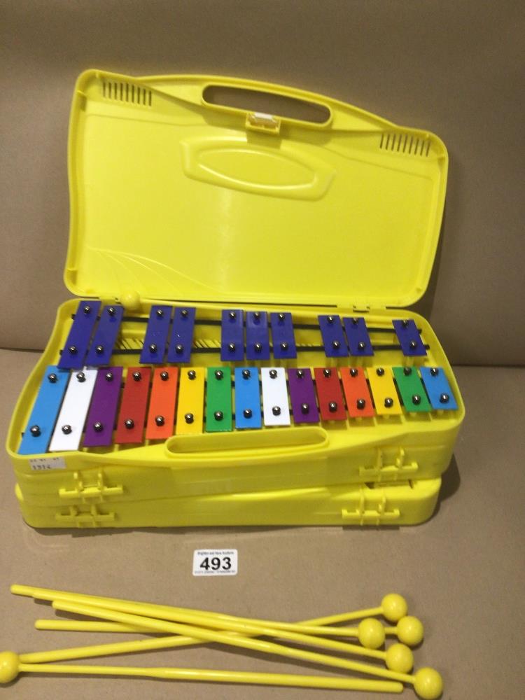 THREE TOY XYLOPHONES (METALOFONO)