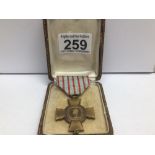 COMBATTANT CROSS MEDAL 1939-1949 MODEL OF THE VICHY GOVERNMENT