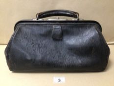 A VINTAGE LEATHER DOCTORS BAG BY BAILEY AND SON LONDON