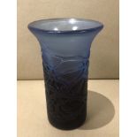 A MDINA BLUE GLASS VASE 19CM, UK P&P £15