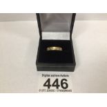 A MODERN 18CT BAND RING SET WITH NINE DIAMONDS, HALLMARKED FOR 2001 SIZE K1/2, 5 GRAMS UK P&P £15