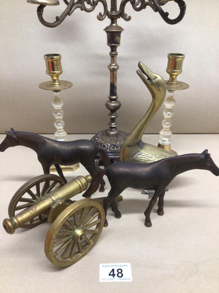 A QUANTITY OF VINTAGE BRASS ITEMS, CANDLESTICKS, ANIMALS AND MORE, UK P&P £20 - Image 3 of 4