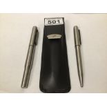 A PARKER PEN SET IN WALLET, UK P&P £15