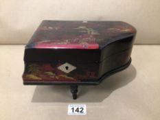 A CHINOISERIE LACQUERED MUSICAL PIANO JEWELLERY BOX, UK P&P £15